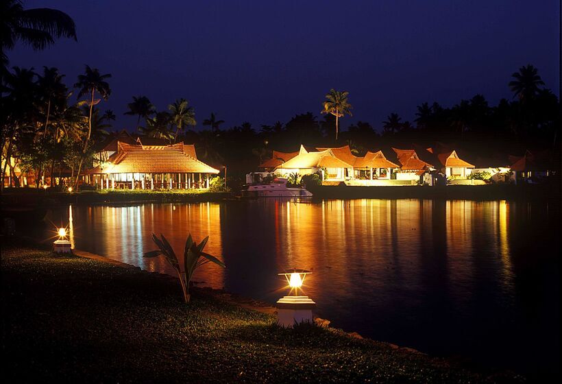 فندق Kumarakom Lake Resort