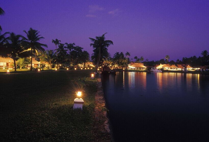 فندق Kumarakom Lake Resort