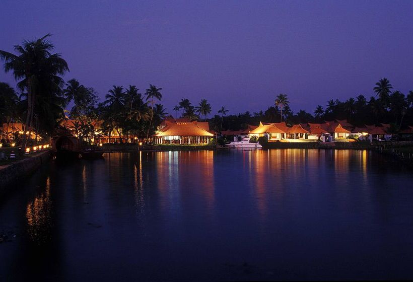 فندق Kumarakom Lake Resort