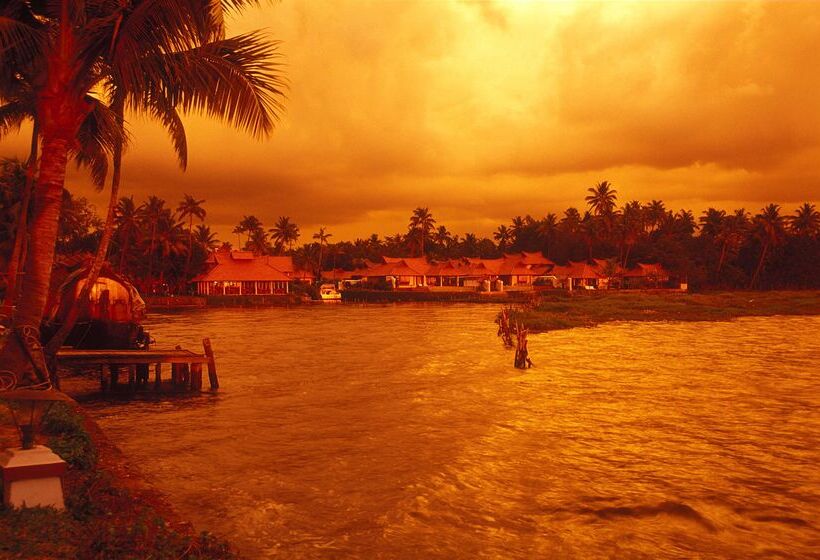 فندق Kumarakom Lake Resort