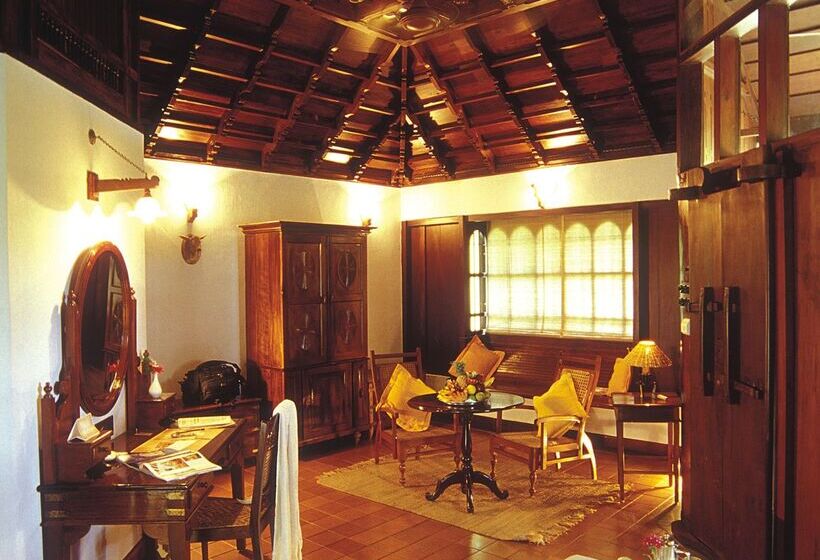 فندق Kumarakom Lake Resort