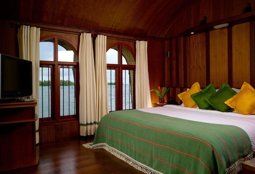 فندق Kumarakom Lake Resort