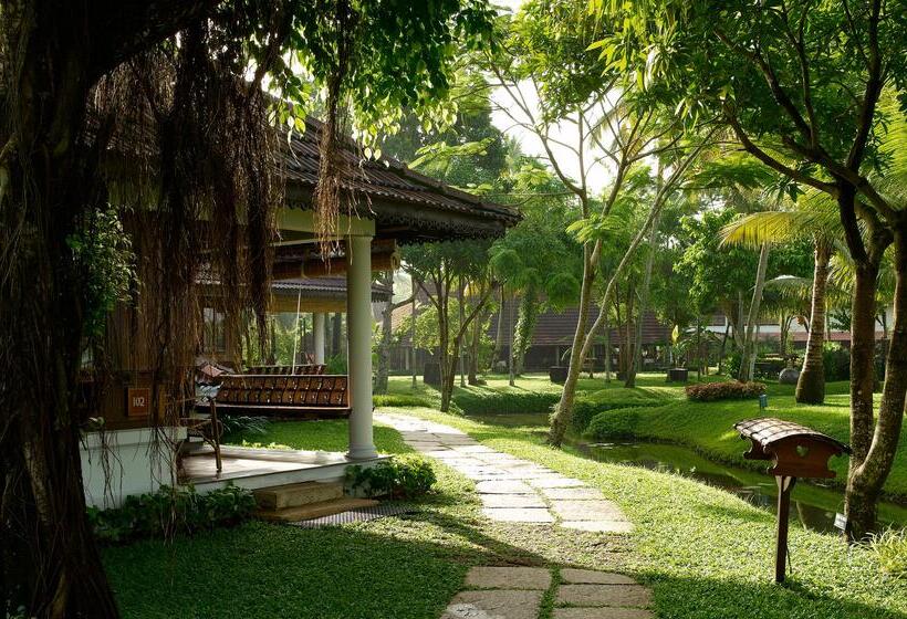 فندق Kumarakom Lake Resort