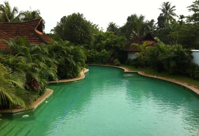 فندق Kumarakom Lake Resort