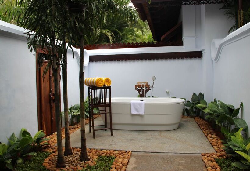 فندق Kumarakom Lake Resort