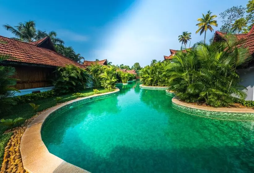 Отель Kumarakom Lake Resort