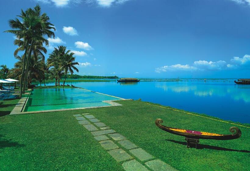 فندق Kumarakom Lake Resort