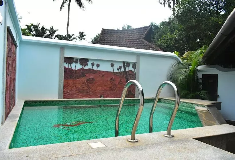 Отель Kumarakom Lake Resort