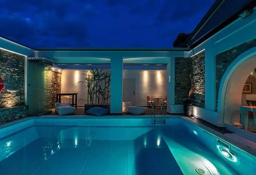 בית מלון כפרי Lido Thassos