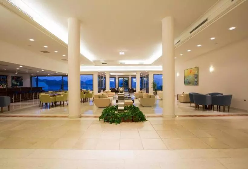 Отель Porto Galini Seaside Resort & Spa