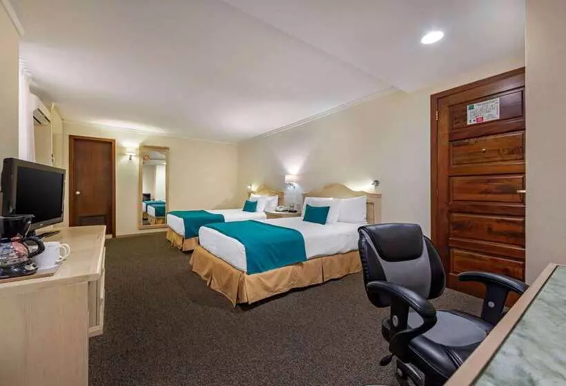 هتل Quality Inn Aguascalientes