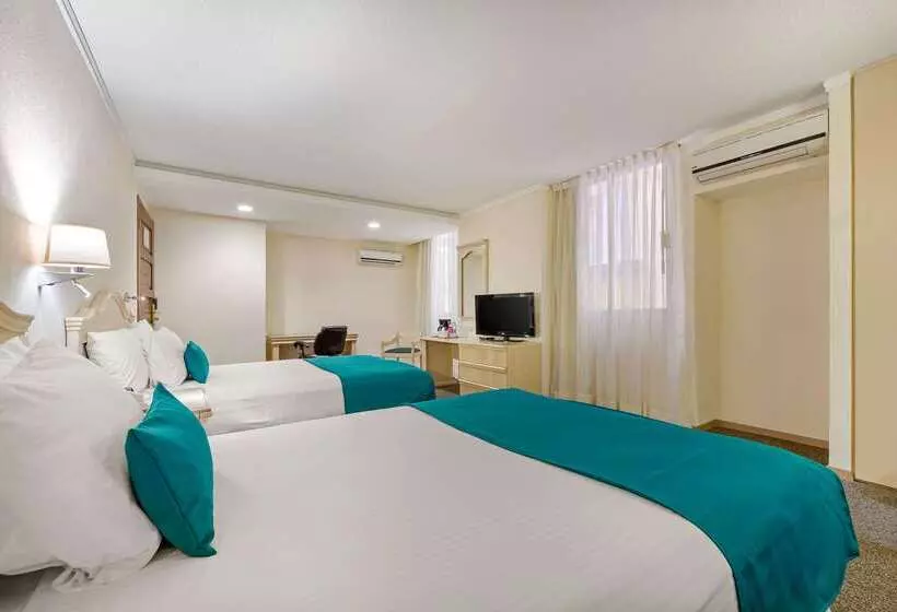 هتل Quality Inn Aguascalientes