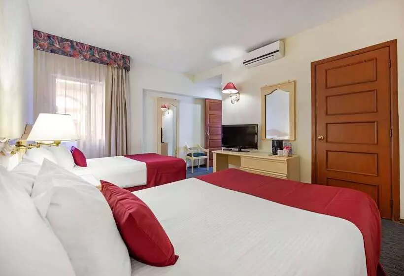 هتل Quality Inn Aguascalientes