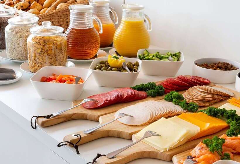 هتل Ramada By Wyndham Brussels Woluwe