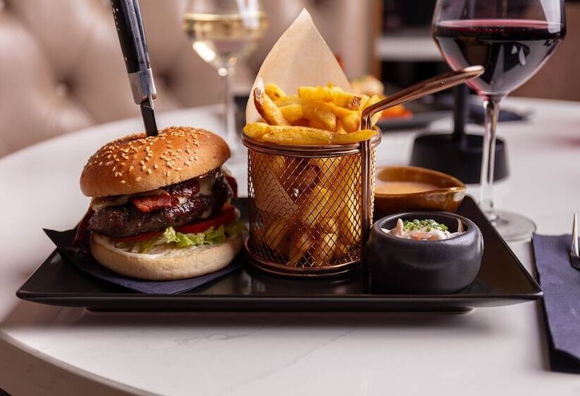 هتل The Kylestrome