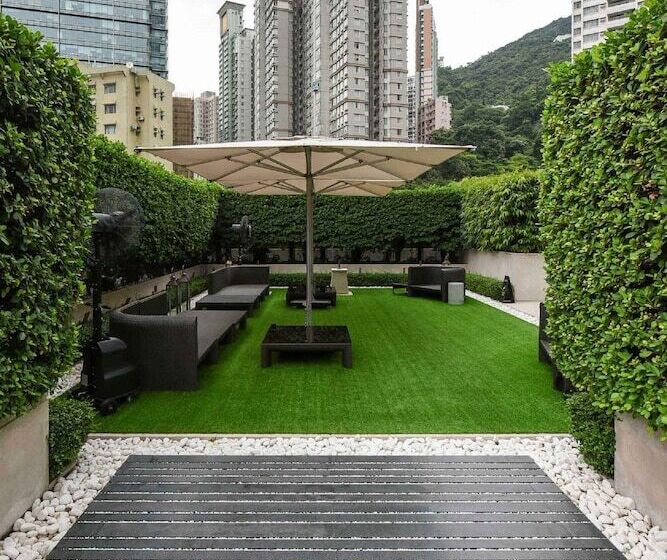 هتل The Upper House