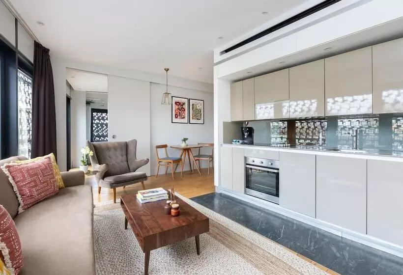 Town Hall Hotel   Shoreditch