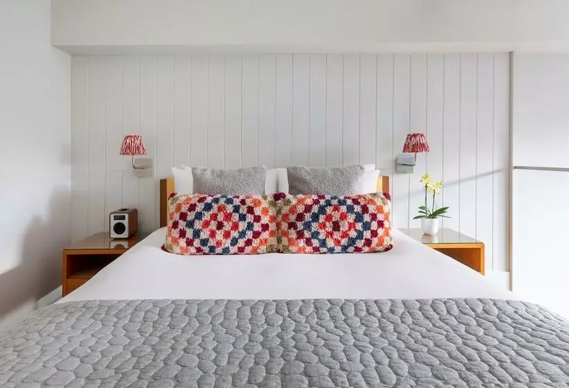 Town Hall Hotel   Shoreditch