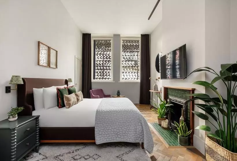 Town Hall Hotel   Shoreditch