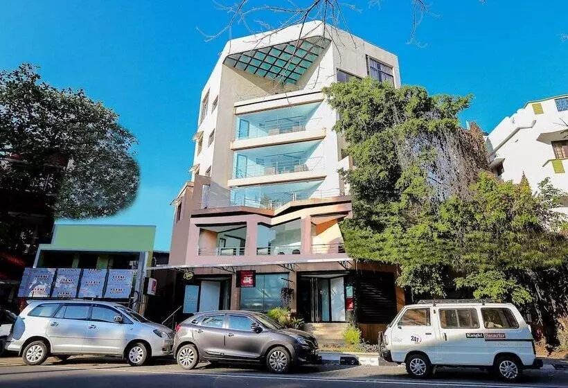 Hôtel Treebo Time Square Marine Drive