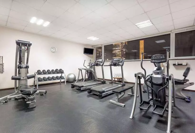 Отель Wyndham Garden Mexico City Polanco