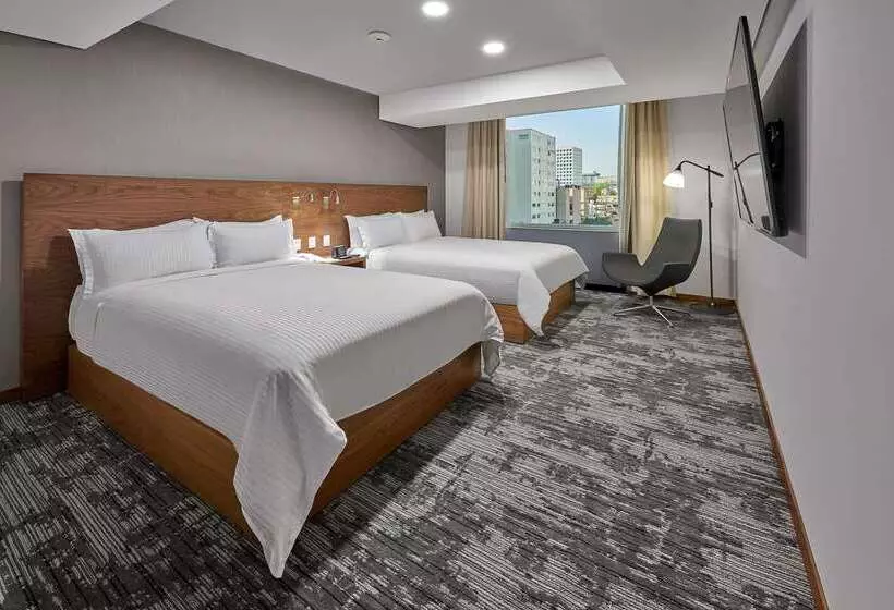 Отель Wyndham Garden Mexico City Polanco