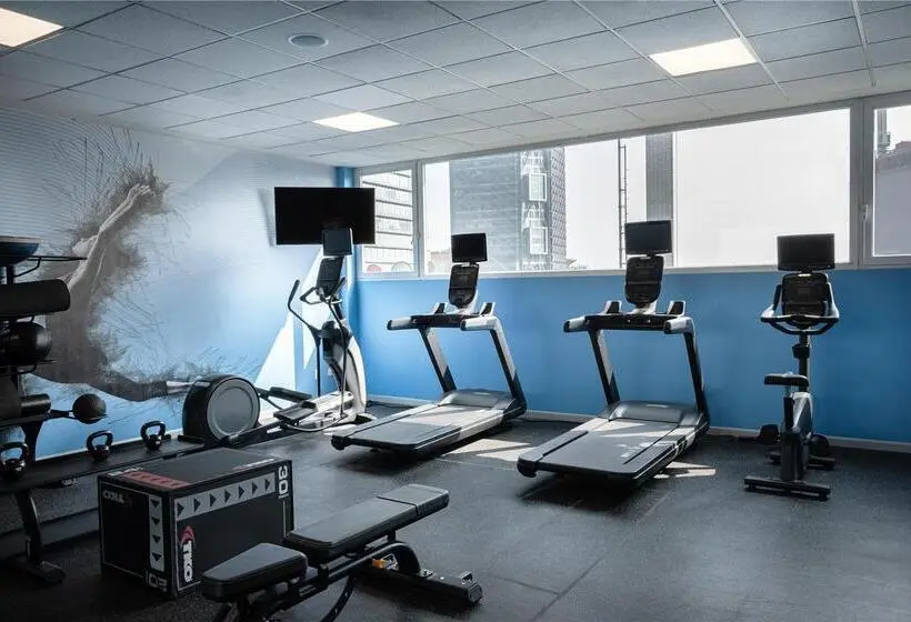 ホテル Wyndham Garden Mexico City Polanco