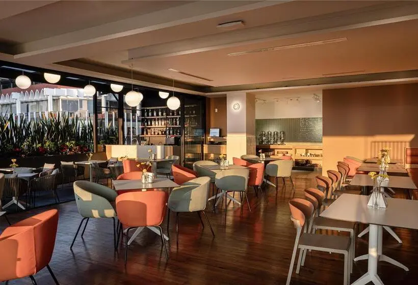 ホテル Wyndham Garden Mexico City Polanco