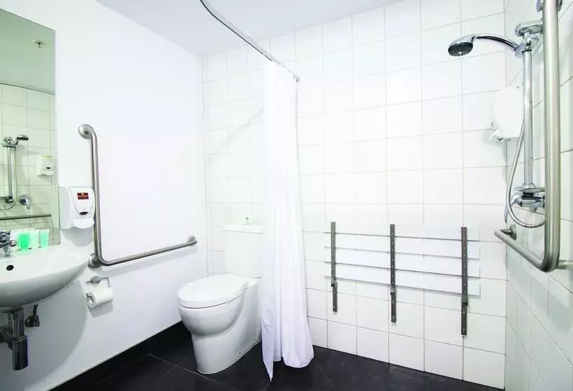 Nesuto St Martins Apartment