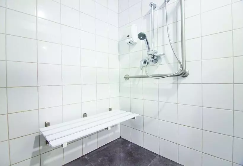 Nesuto St Martins Apartment