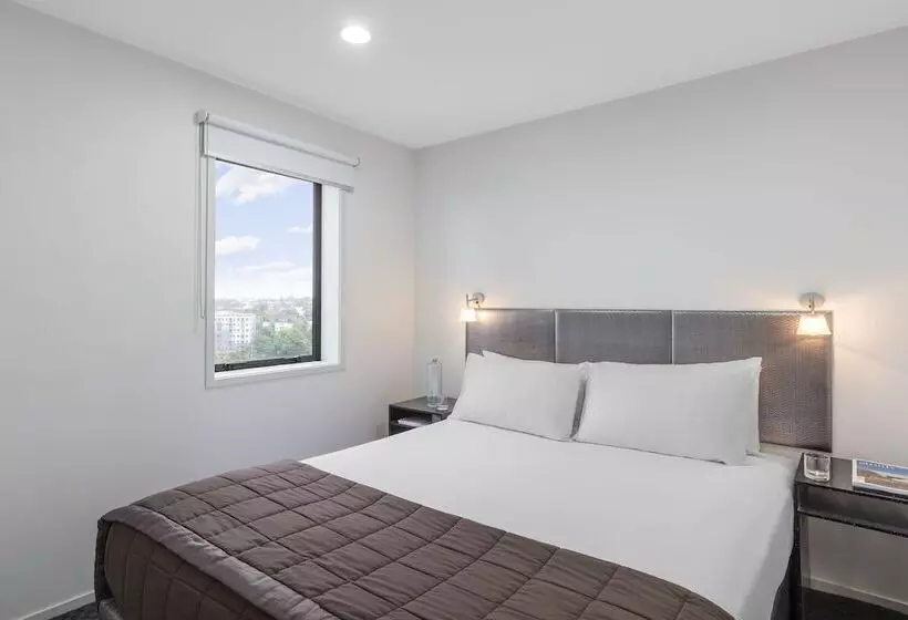 Nesuto St Martins Apartment