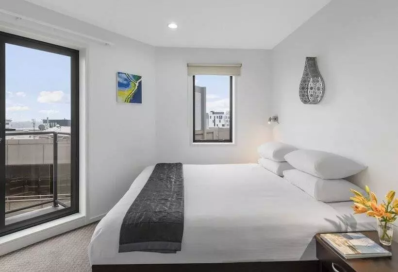 Nesuto St Martins Apartment