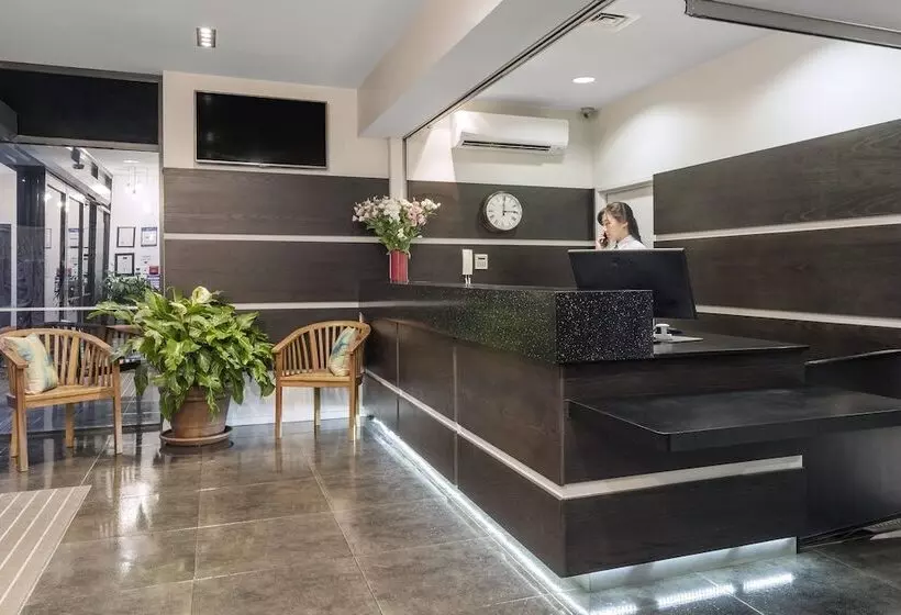 Nesuto St Martins Apartment