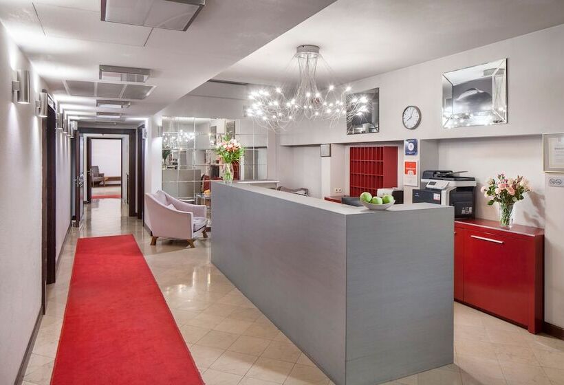 Unicus Krakow Old Town   Destigo Hotels