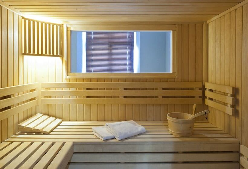 Unicus Krakow Old Town   Destigo Hotels