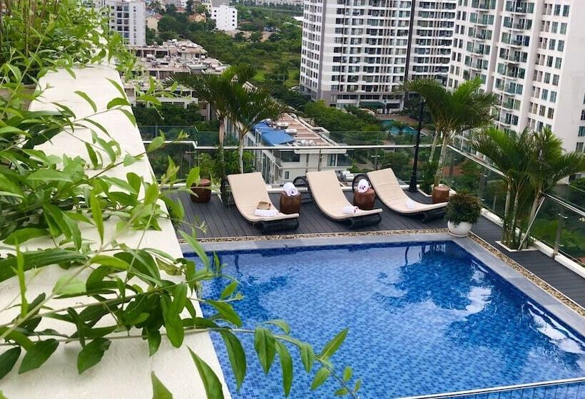 هتل Halong Hideaway