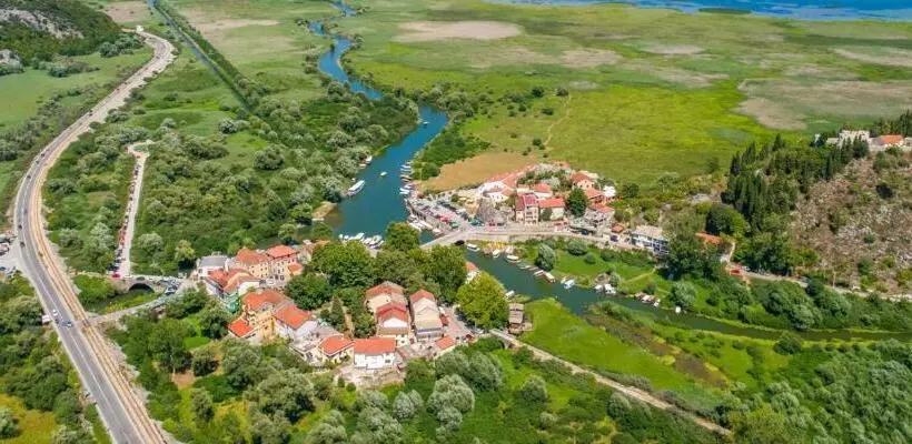 تختخواب و صبحانه Ethno House Osobak