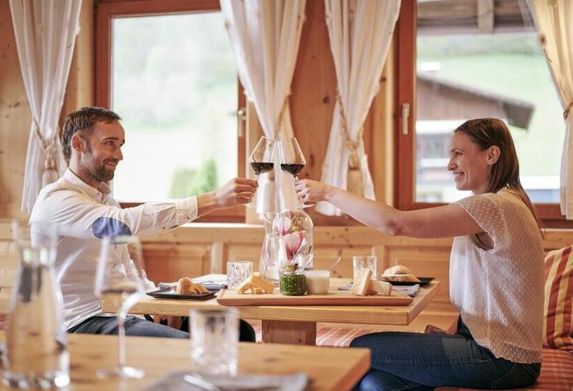 호텔 Der Klostertalerhof