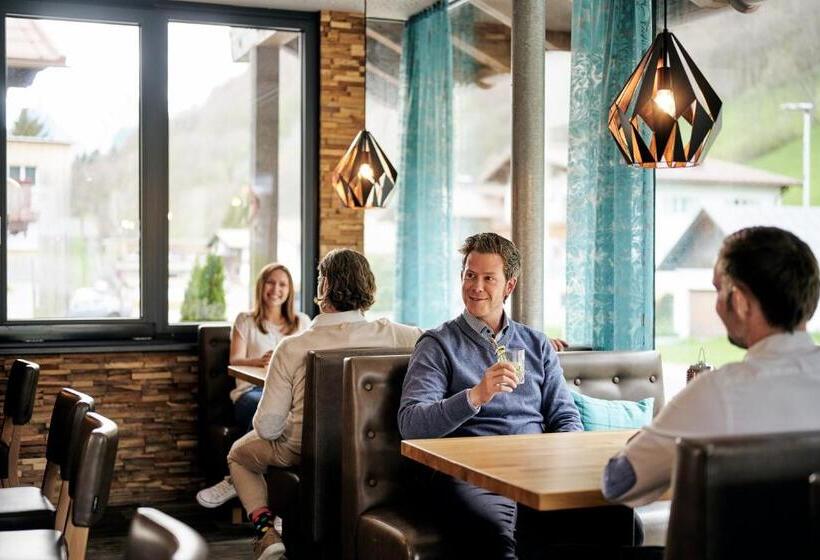 호텔 Der Klostertalerhof