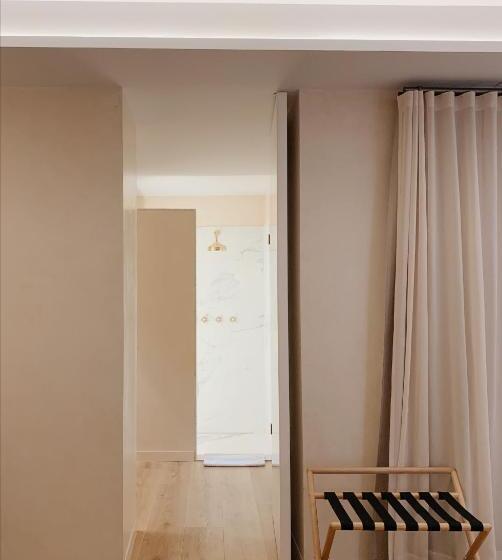 فندق Palau Macelli