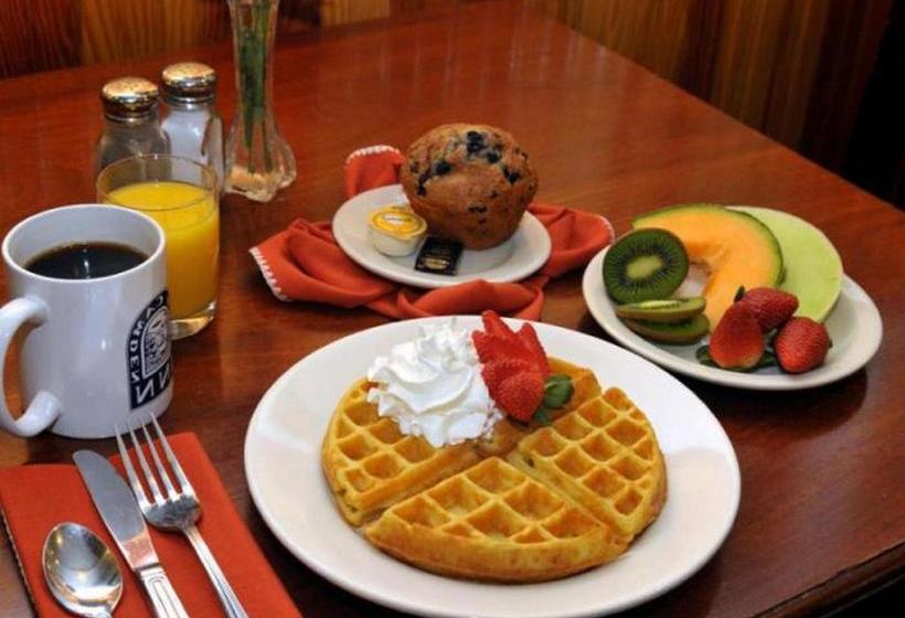 هتل Premium Berlin With Pool