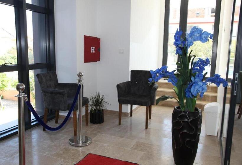 هتل Premium Berlin With Pool