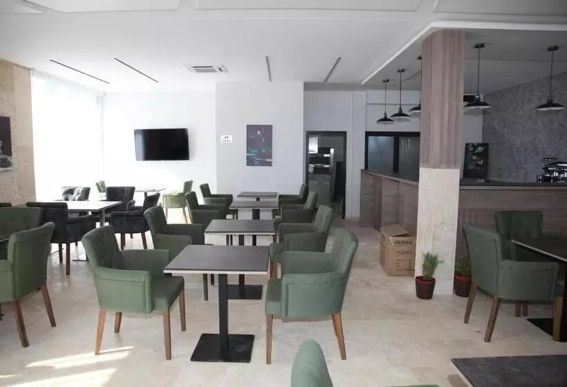 هتل Premium Berlin With Pool