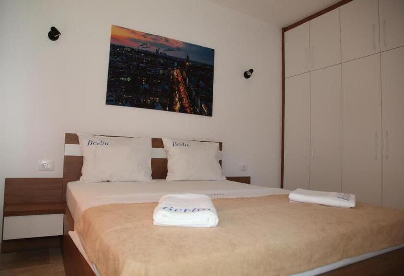 هتل Premium Berlin With Pool