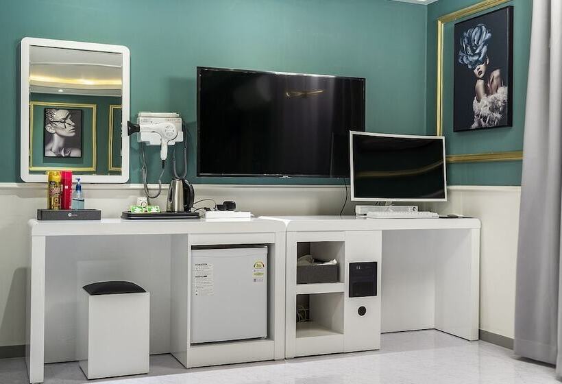 فندق على الطريق Uijeongbu G