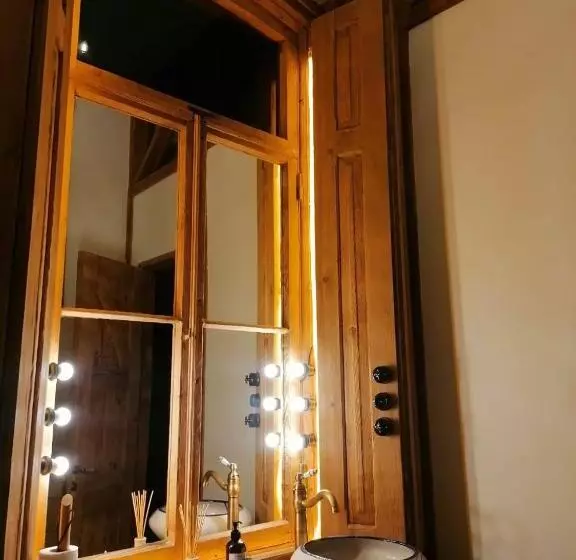 پانسیون Majestic Historic Apartment