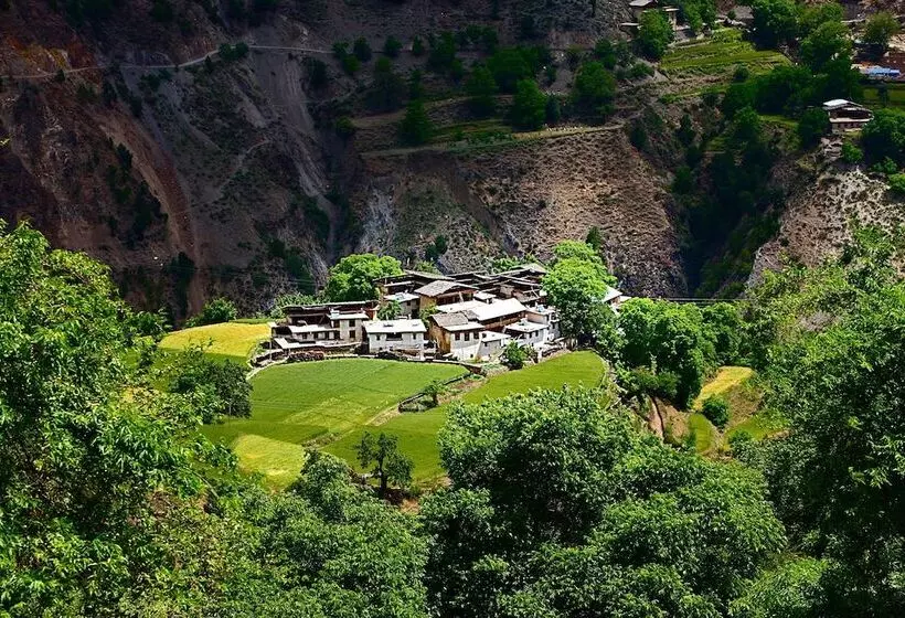 Majatalo Songtsam Benzilan