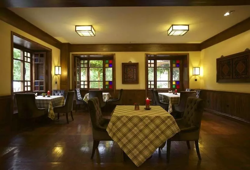 Majatalo Songtsam Benzilan