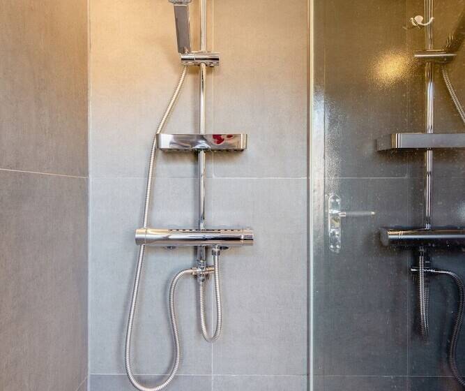 Bed and Breakfast The Enlightened House Luxury Suites