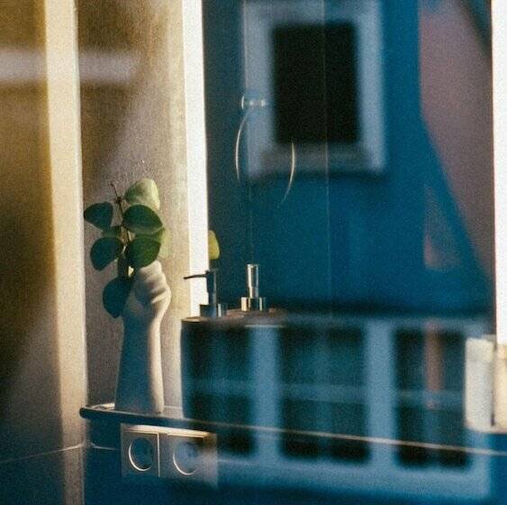 Bed and Breakfast The Enlightened House Luxury Suites